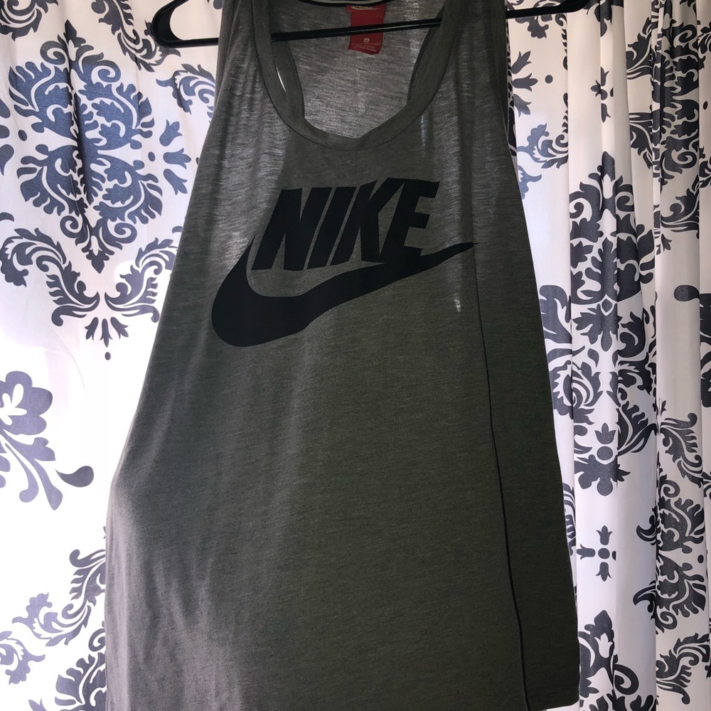 Nike tank